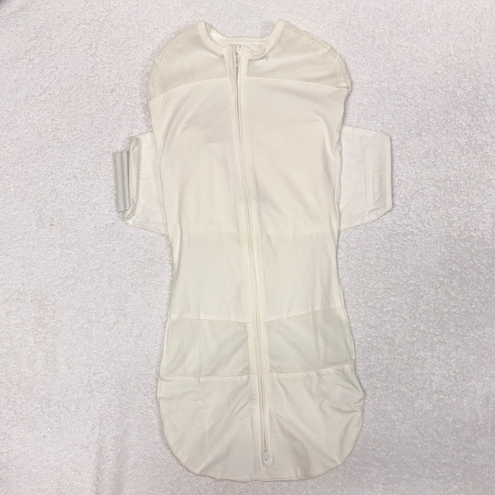 Happiest baby snoo cream ivory  Baby Swaddle with Zipper lg unisex